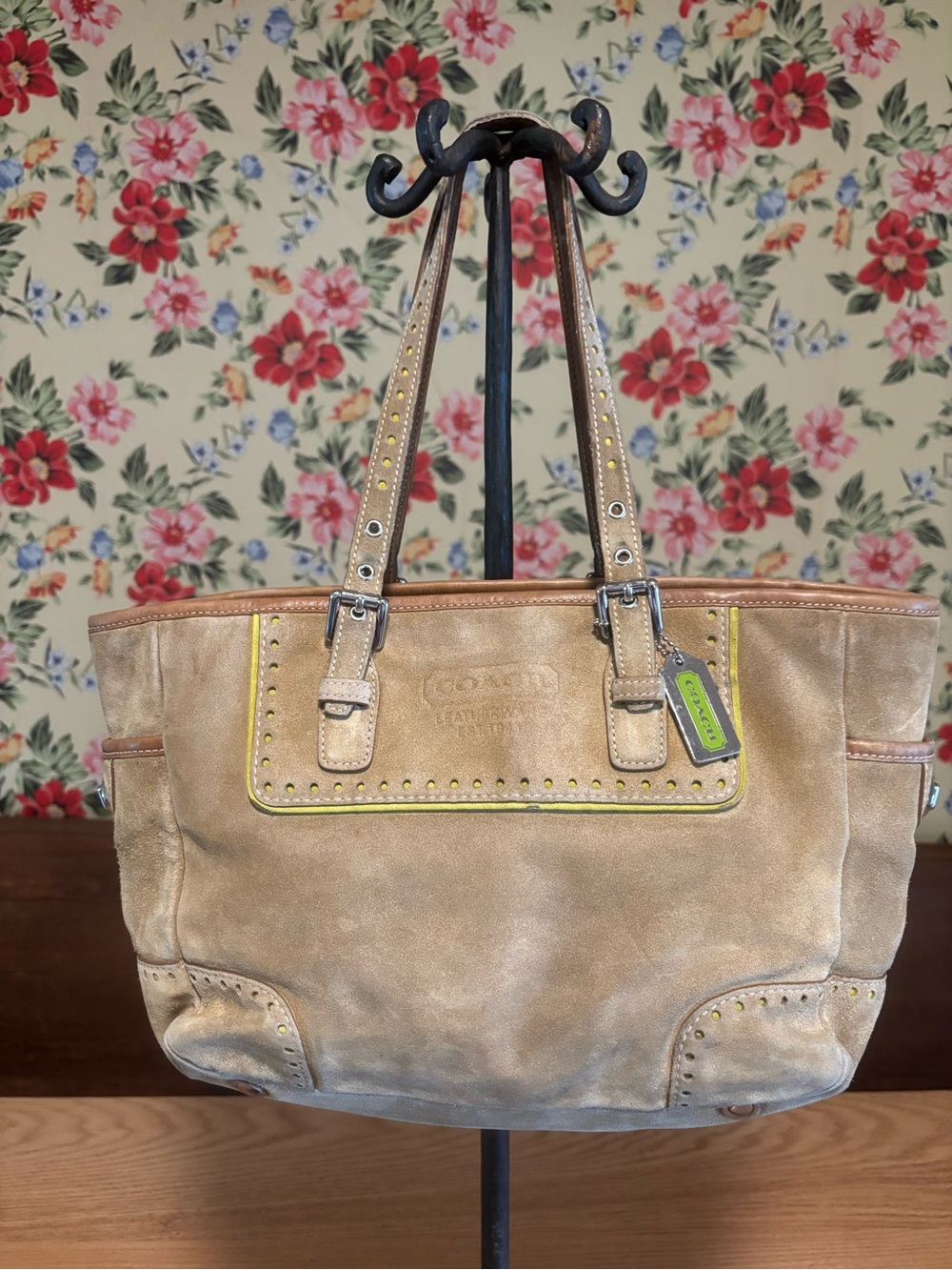 Vintage Coach Hampton Suede Tote Tan Shoulder Bag H04Q-1430 Special Edition